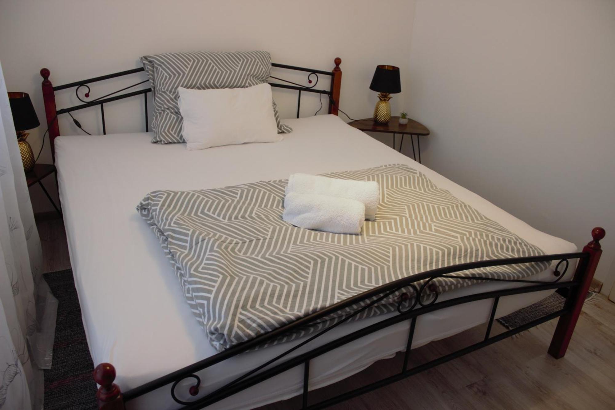 Apartman Surany المظهر الخارجي الصورة