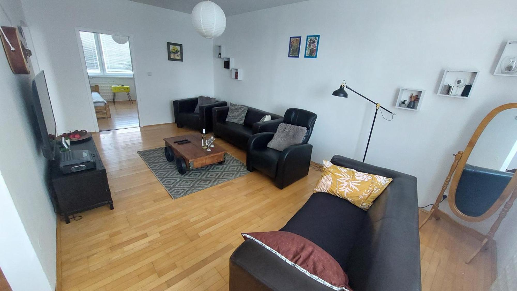 Apartman Surany المظهر الخارجي الصورة
