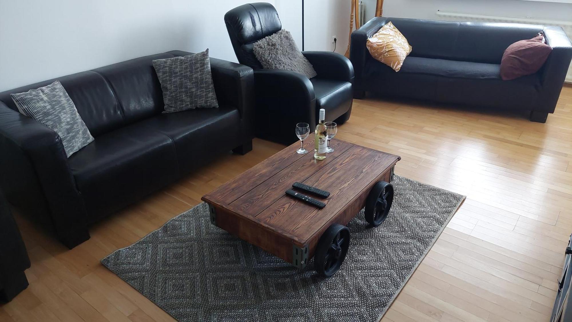 Apartman Surany المظهر الخارجي الصورة