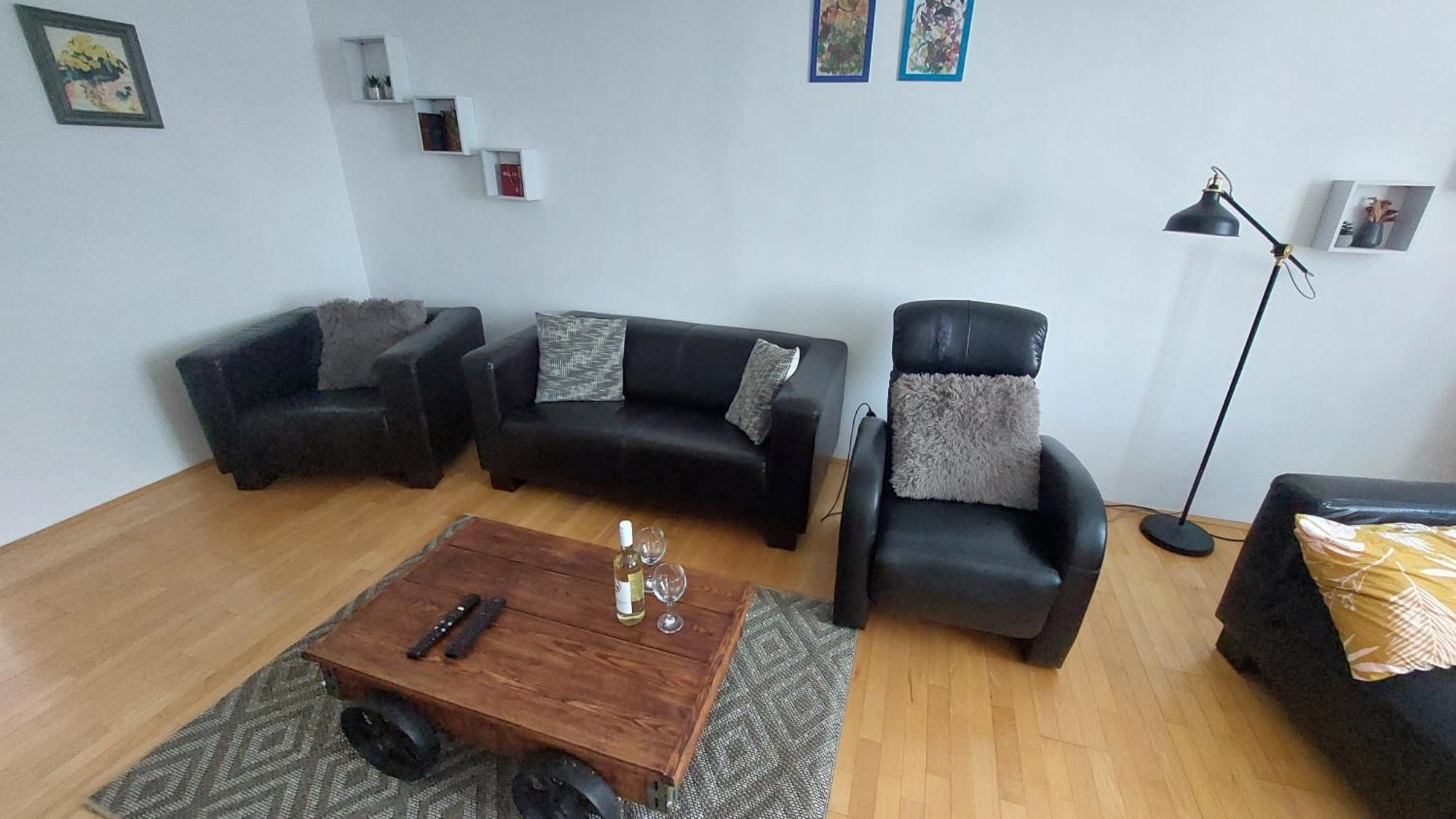 Apartman Surany المظهر الخارجي الصورة